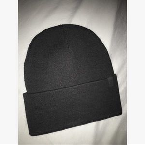 Lululemon Black Beanie NWOT